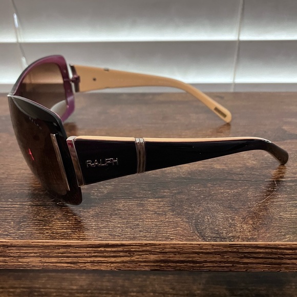 Ralph by Ralph Lauren Sunglasses - Picture 4 of 6